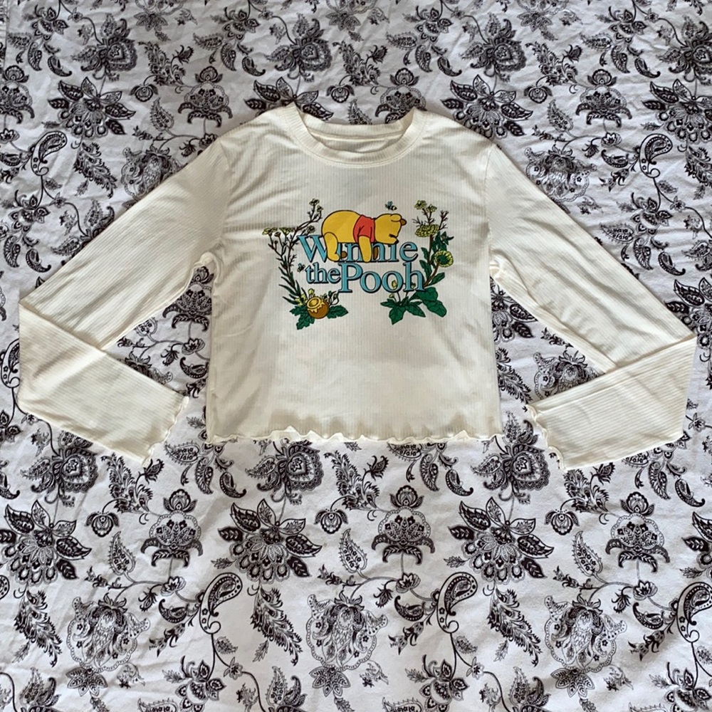 Brand Disney size M color cream